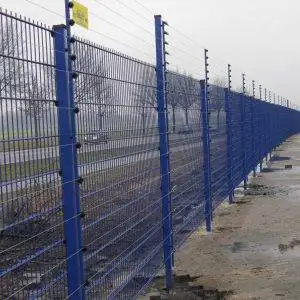 schrikdraadbeveiliging voor extra veiligheid van uw terrein. foto 10